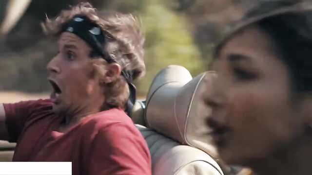 Девушка пригласила африканца в туалет для секса.