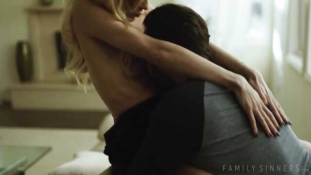 Юбка и женатик: Брошенка устроила горячую эру.