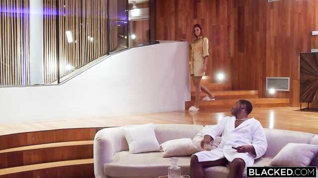 Черному парню: сексуальный бал с биксой!