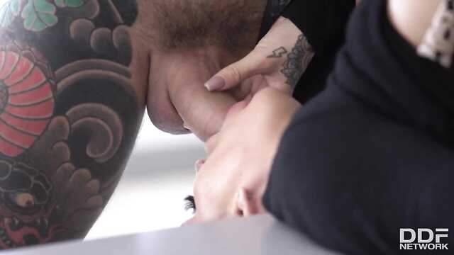 Biuro wyścig na dwóch kutasach z glamour BIX