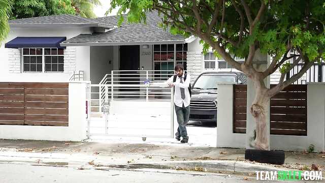 Studentka rozłożyła rogatynę przed brodaczem