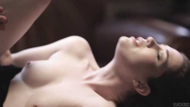 Не Ускользнуть От Хищной Амазонки.