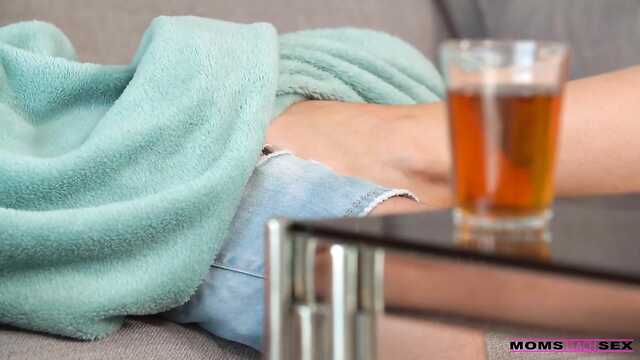 Соски И Диван: Зажигаем Отстрастием!