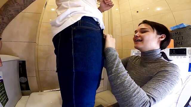 She got her friend drunk, and she sucks her boyfriend in the toilet