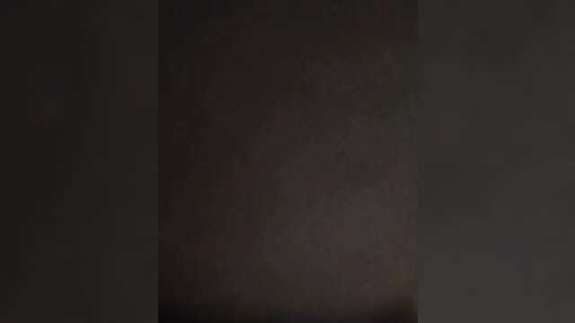 Głupia bezwstydnie pieprzy faceta, nie daje masturbować