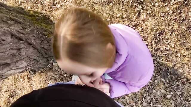 Lekki lodzik na łonie natury dla rosyjskiej puszystej nyashy