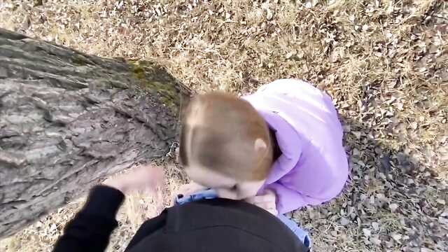 Lekki lodzik na łonie natury dla rosyjskiej puszystej nyashy