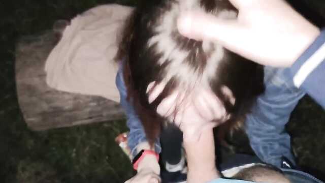 Darmowy sex Oralny na ulicy od pijanej przychylnej nieznajomej