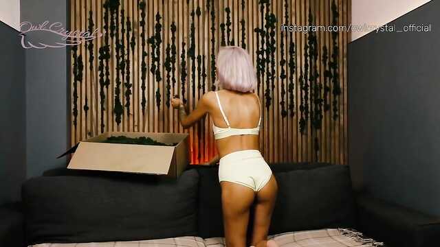 Нежная Ебля на диване: Обмочили трусы?