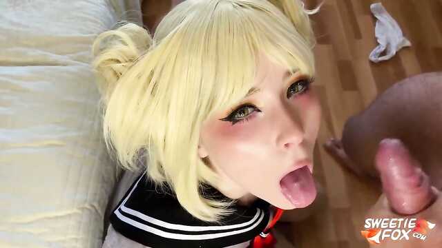 She loves anime so much that she's ready to fuck in cosplay