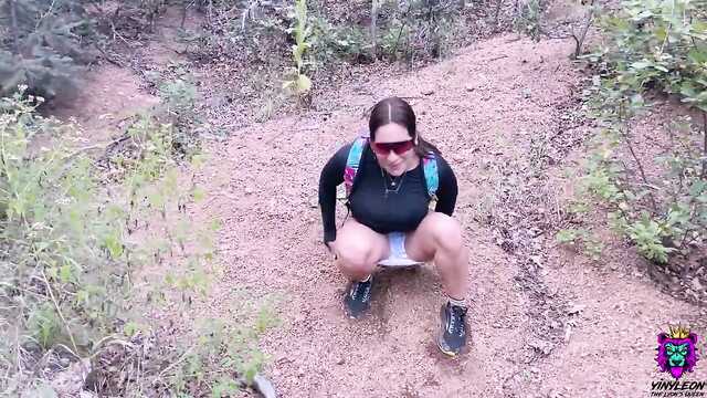 Жопастая і пристрасна партнерка готова для прочуханки з коханцем