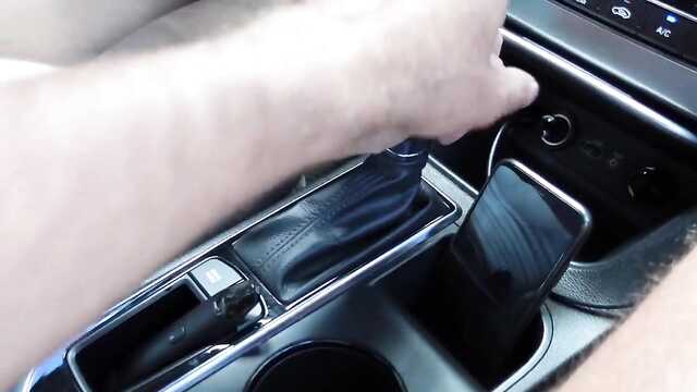 Chuda dziewczyna zastępuje Tyłek do analnego ruchania