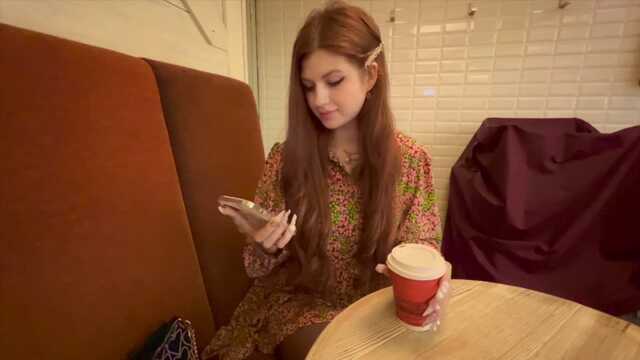 Девушка дарит парню незабываемое удовольствие.