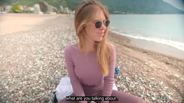 Қыз бен оның адал адамының кездесуі жарқын оргазммен аяқталады