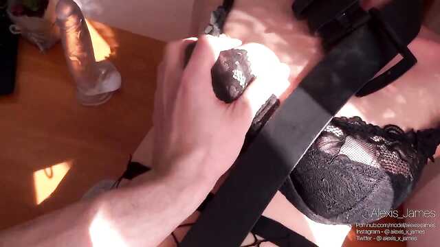 Девушка: Наслаждайтесь Жесткой Поркой в Колготках!