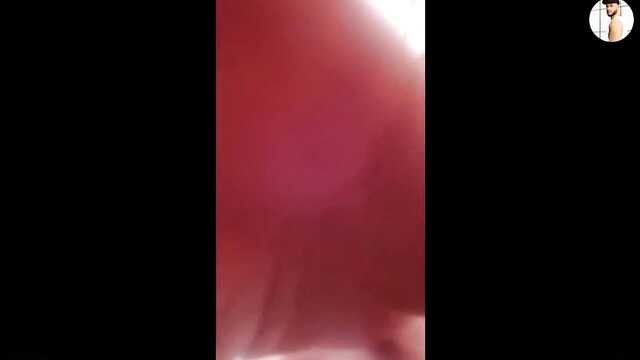 Віка з великою попою по веб камері розводить хлопців мастурбацією